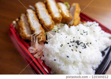 炸豬排飯盒 炸豬排飯盒 120384812