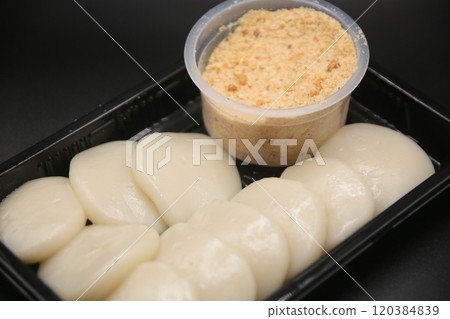 Mochi Mochi 120384839