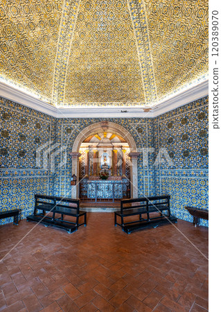 Interior of the unusual Saint Sebastian Chapel Sao Sebastiao in Ericeira, Portugal. Overlooking the Atlantic Ocean 120389070