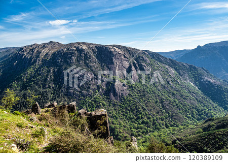 Landscape view of the Roucas Gavieira region in Peneda Geres National Park in Portugal 120389109