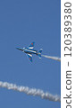 一架飛機 120389380