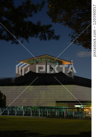 深秋的岐阜關原戰場紀念館夜景 深秋的岐阜關原戰場紀念館夜景 120390057