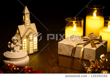 Christmas image (present) 120394168