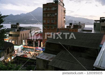 台灣淡水街景 120395035