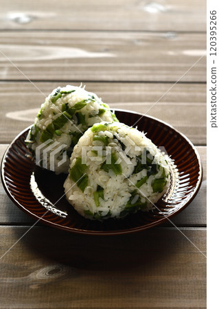 Hiroshima pickled greens and dried small sardines onigiri 120395266