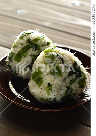 Hiroshima pickled greens and dried small sardines onigiri 120395270