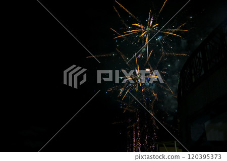 繽紛煙火 120395373