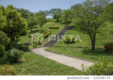Tomioka Nishi Park, Tomioka Nishi, Kanazawa Ward, Yokohama City, Kanagawa Prefecture Tomioka Nishi Park, Tomioka Nishi, Kanazawa Ward, Yokohama City, Kanagawa Prefecture 120396719