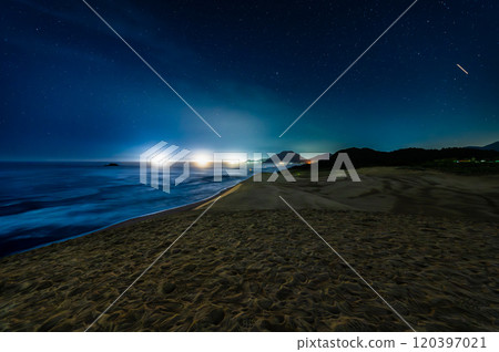Night view of Tottori Sand Dunes 120397021