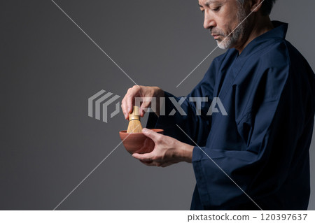 老人泡茶 老人泡茶 120397637