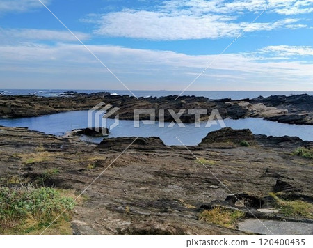 View of the Pacific Ocean from the rocks of Jogashima, Miura Peninsula 120400435