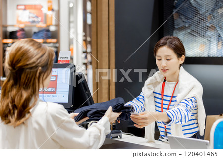 服裝店結賬場景 服裝店結賬場景 120401465