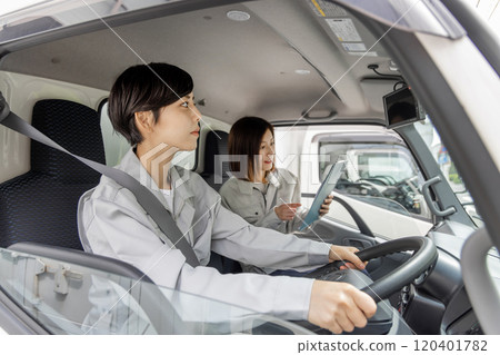 Logistics/transportation industry image Woman delivering by truck Logistics/transportation industry image Woman delivering by truck 120401782