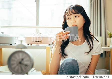 Young woman lifestyle high contrast 120402431