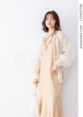 one piece woman 120402586