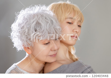 Beauty image blonde senior Beauty image blonde senior 120403448