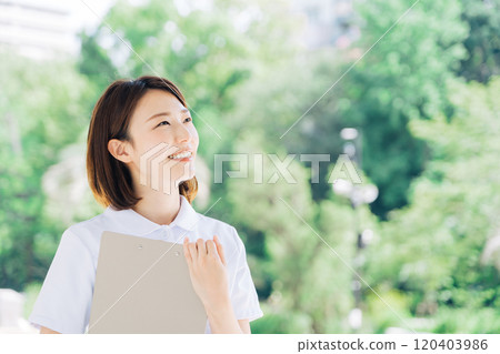 Smiling nurse 120403986