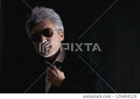 Detective who finished his work Detective who finished his work 120404128