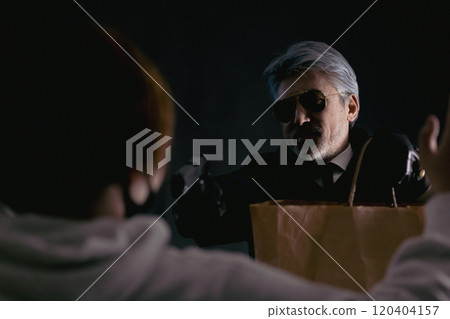 收到物品的刺客 120404157