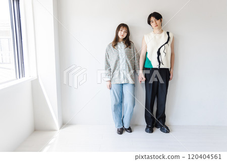 時尚情侶擁抱 時尚情侶擁抱 120404561