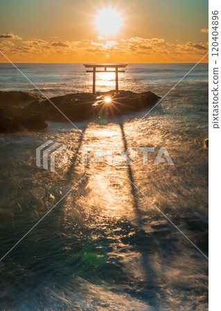 "Ibaraki Prefecture" Torii gate and sunrise on the coast of Oarai Isosaki Shrine "Ibaraki Prefecture" Torii gate and sunrise on the coast of Oarai Isosaki Shrine 120404896