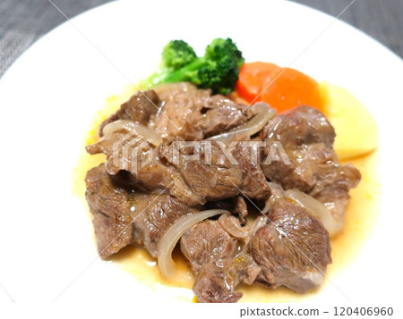 美味的紅酒燉牛小腿 120406960