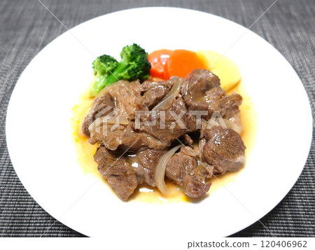 美味的紅酒燉牛小腿 120406962