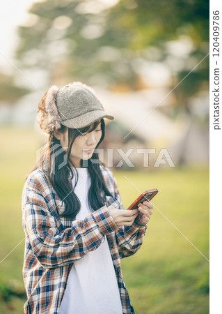 Woman having fun in nature 120409786
