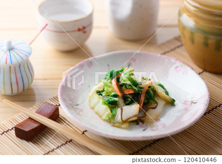 Easy to make at home ♪ Lightly pickled Chinese cabbage and salted kelp Easy to make at home ♪ Lightly pickled Chinese cabbage and salted kelp 120410446