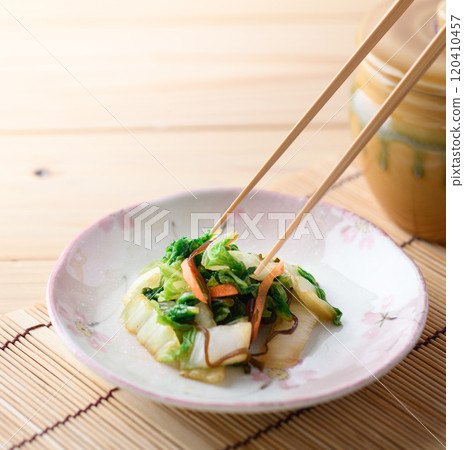 Easy to make at home ♪ Lightly pickled Chinese cabbage and salted kelp 120410457