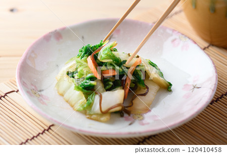 Easy to make at home ♪ Lightly pickled Chinese cabbage and salted kelp 120410458