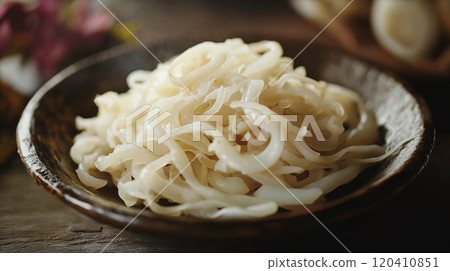 一盘美味的鱿鱼丝图片 120410851