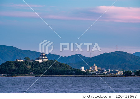 Karatsu Castle in autumn seen from the sea in Karatsu City, Saga Prefecture 120412668