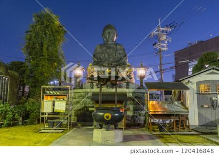 夜晚的石切大佛（東大阪市東石切町） 120416848