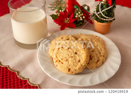 Thank Santa with cookies and milk, Treat Santa Claus, Christmas 120418919