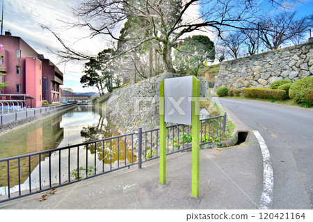 Scenery of the stone walls and enclosures of Isetamaru Castle, a prefectural designated historic site Scenery of the stone walls and enclosures of Isetamaru Castle, a prefectural designated historic site 120421164
