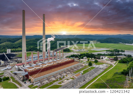 Thermal power plant burning coal fossil fuel for production of electrical energy. Kingston power station in Roane County, Tennessee Thermal power plant burning coal fossil fuel for production of electrical energy. Kingston power station in Roane County, Tennessee 120421342