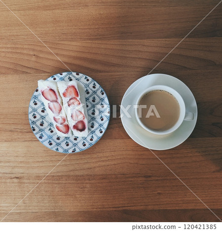 Cafe au lait and strawberry sandwich Cafe au lait and strawberry sandwich 120421385
