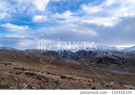 Poisen Glen next to Mount Errigal, the highest mountain in Donegal - Ireland. 120426324