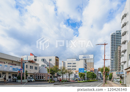 Cityscape of the streets around JR Shimizu Station (Shizuoka Prefecture) Cityscape of the streets around JR Shimizu Station (Shizuoka Prefecture) 120426340