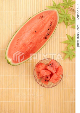 玻璃碗裡的西瓜 120434692