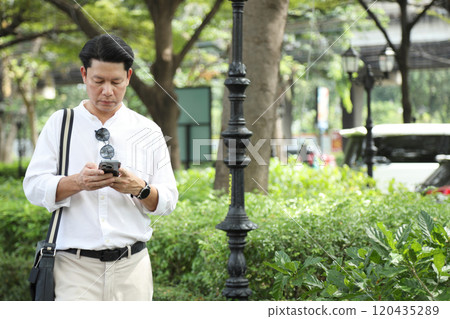Asian Busimess People Asian Busimess People 120435289