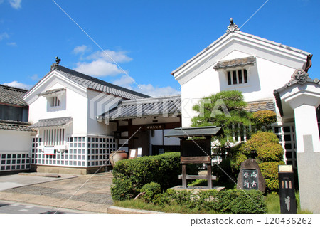 兵庫縣丹波筱山市河原町妻入商業住宅集團 120436262