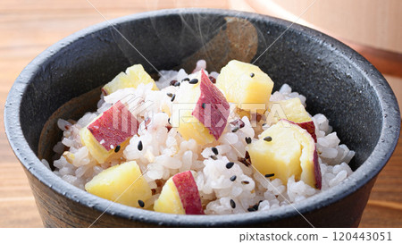 Multigrain rice with sweet potato Multigrain rice with sweet potato 120443051