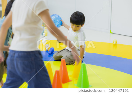 兒童保育/治療圖像 兒童保育/治療圖像 120447191