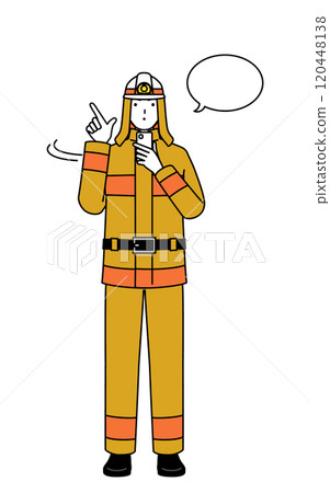 穿著消防服的消防員操作智慧型手機 120448138