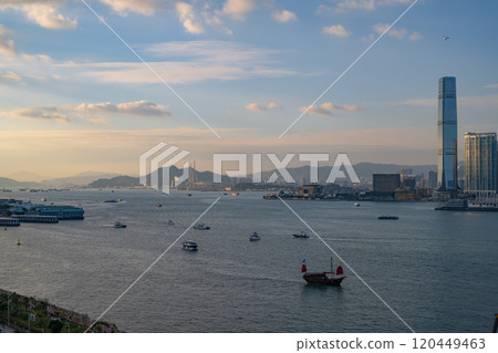 維多利亞港黃昏/香港 120449463