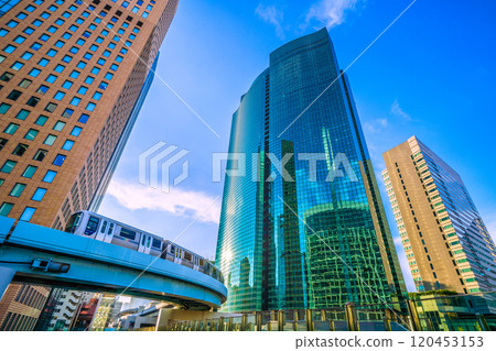 日本東京城市景觀，俯瞰汐留辦公區和 Yurikamome。新時代的希望之光... = 3天 120453153