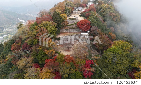 秋葉的天空山城【備中松山城】無人機空拍_TKBM_No15 秋葉的天空山城【備中松山城】無人機空拍_TKBM_No15 120453634
