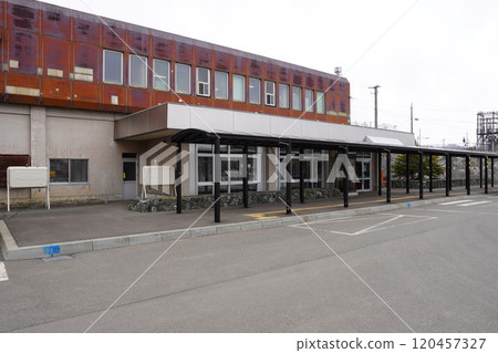 Shin-Yubari Station (Sekisho Line, JR Hokkaido) Shin-Yubari Station (Sekisho Line, JR Hokkaido) 120457327